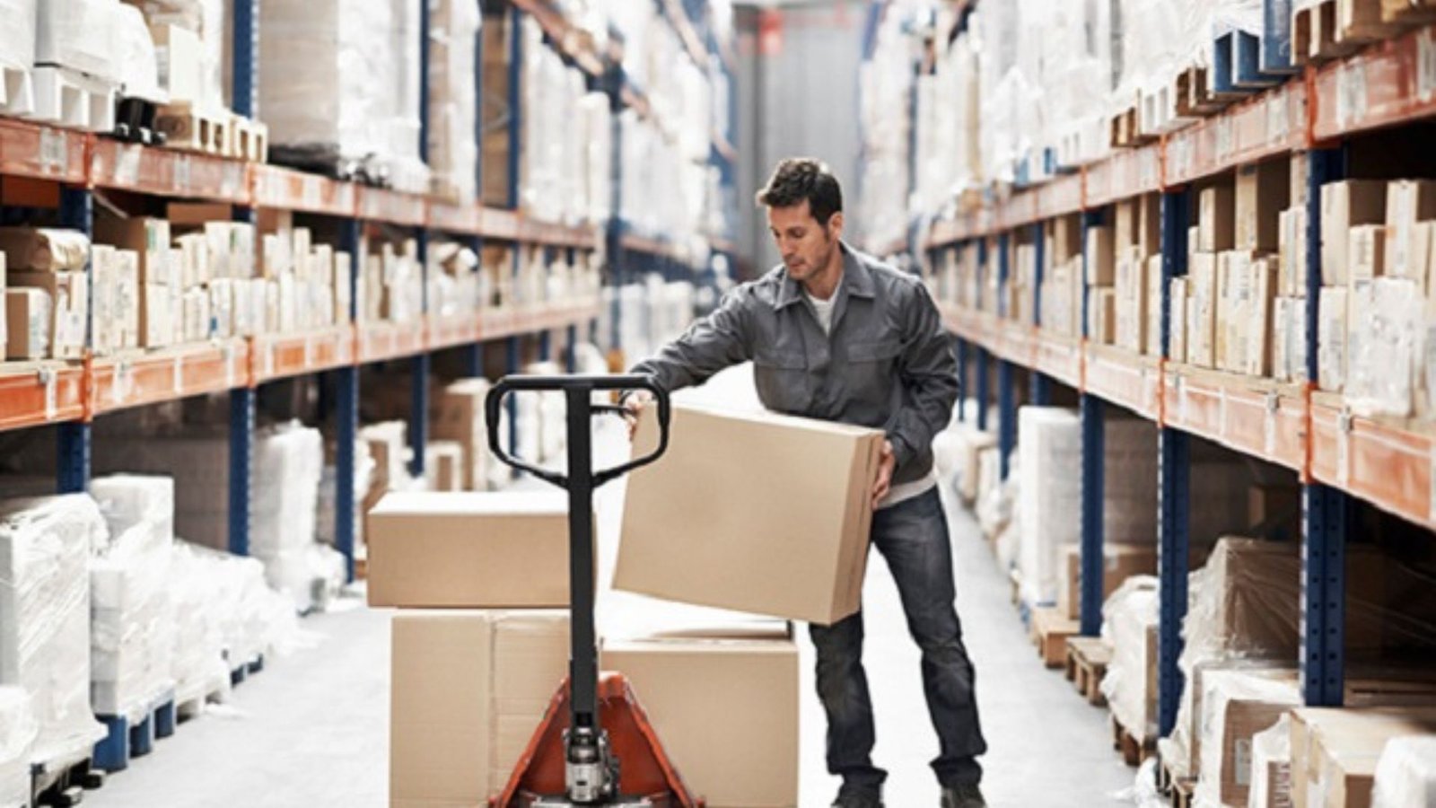 Canada Warehouse Job With Visa Sponsorship offers international workers the opportunity to work in Canada’s logistics and distribution sector while receiving employer-sponsored visa support. These roles typically include order picking, packing, loading, and inventory handling, with competitive wages, stable employment, and a pathway to work legally in Canada.